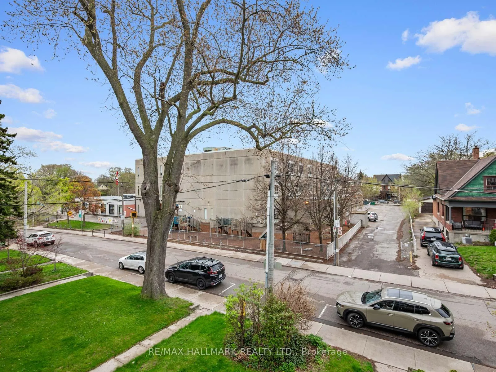 Photo 35 of 16 Bain Avenue, Toronto, North Riverdale — HOMEH