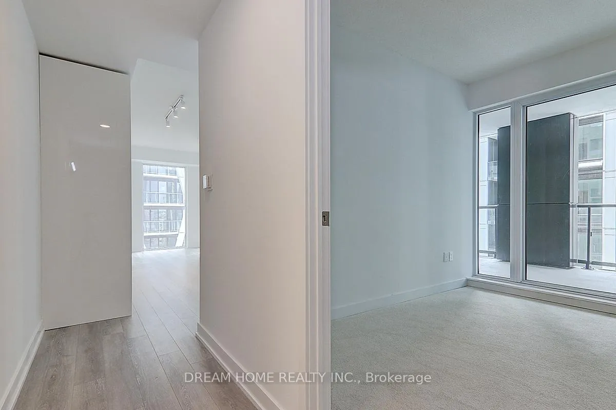 Photo 9 of Unit 1608, 238 Simcoe Street, Toronto, University — HOMEH