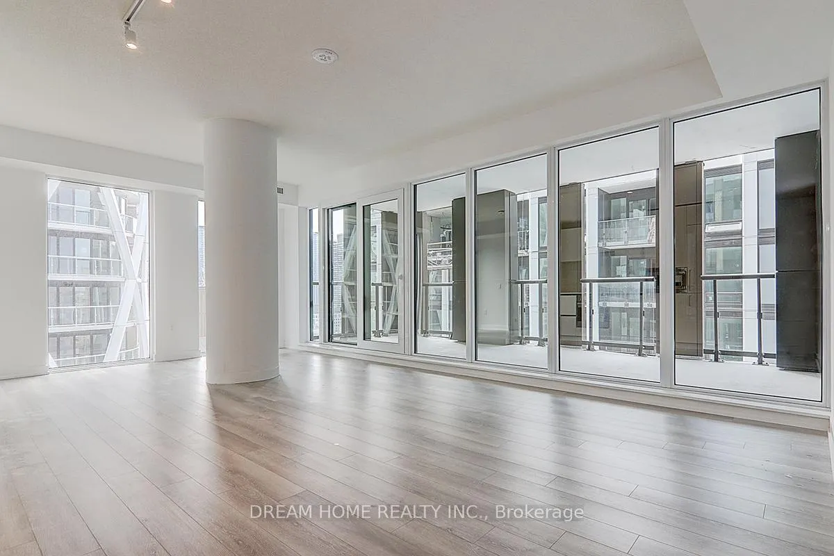 Photo 10 of Unit 1608, 238 Simcoe Street, Toronto, University — HOMEH