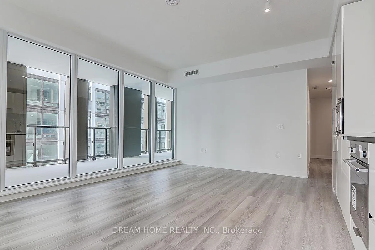 Photo 15 of Unit 1608, 238 Simcoe Street, Toronto, University — HOMEH