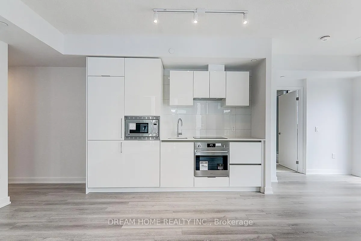 Photo 18 of Unit 1608, 238 Simcoe Street, Toronto, University — HOMEH