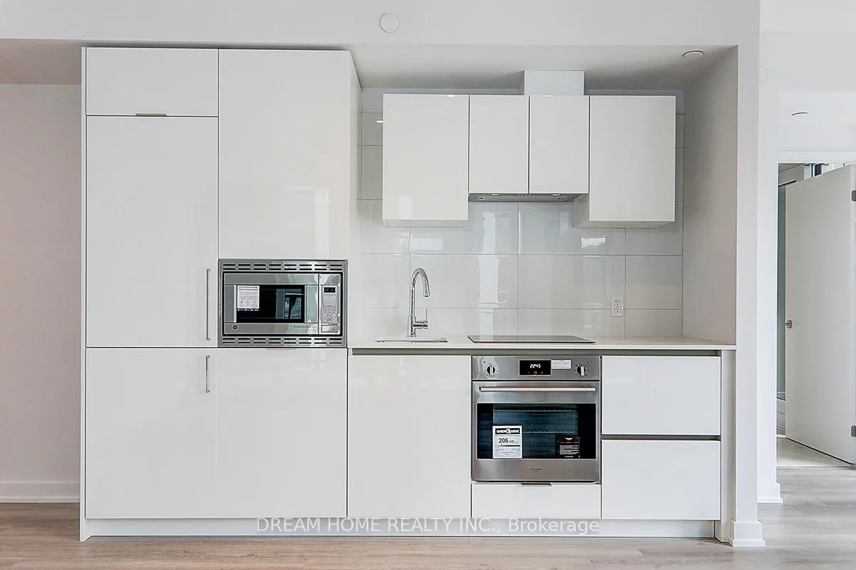 Photo 19 of Unit 1608, 238 Simcoe Street, Toronto, University — HOMEH