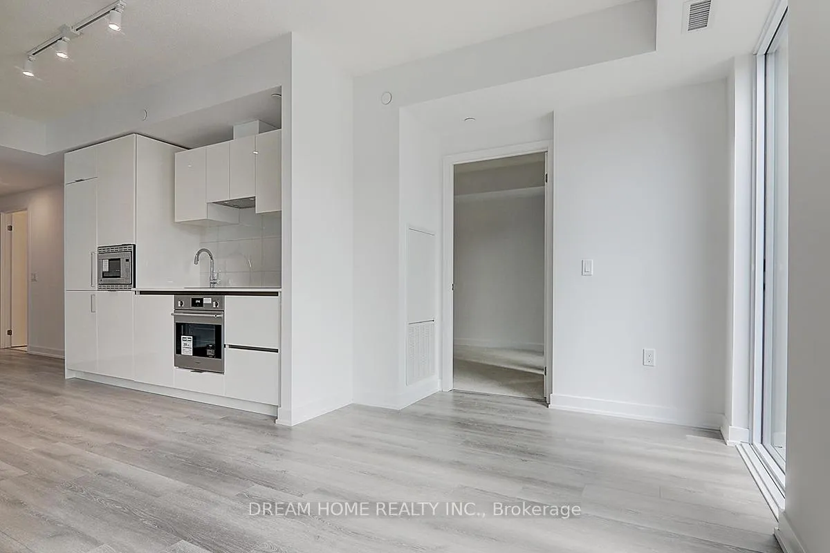 Photo 23 of Unit 1608, 238 Simcoe Street, Toronto, University — HOMEH