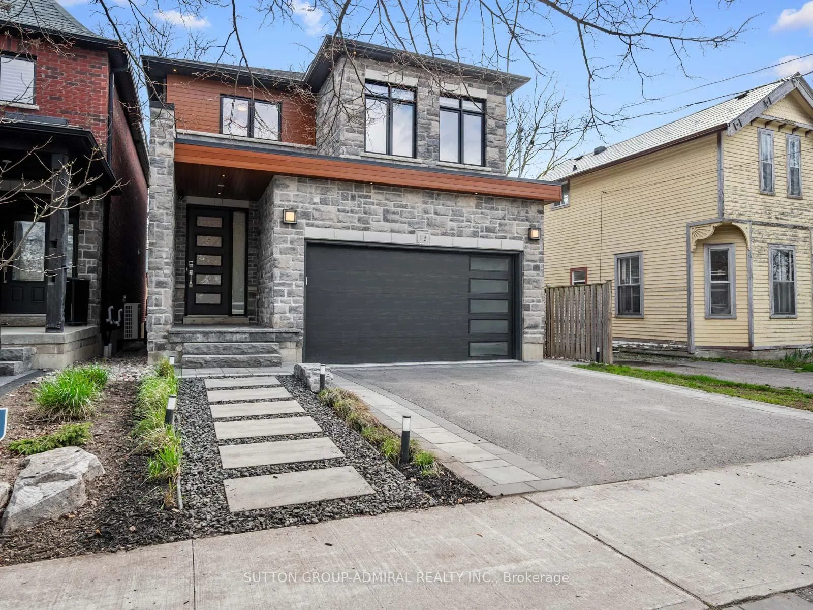 Photo 3 of 113 Euclid Street, Whitby, Downtown Whitby — HOMEH