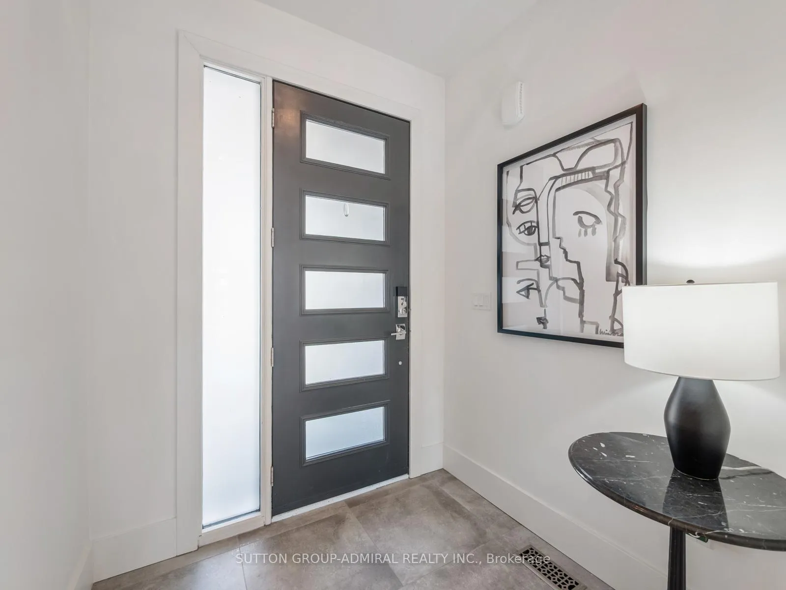 Photo 4 of 113 Euclid Street, Whitby, Downtown Whitby — HOMEH