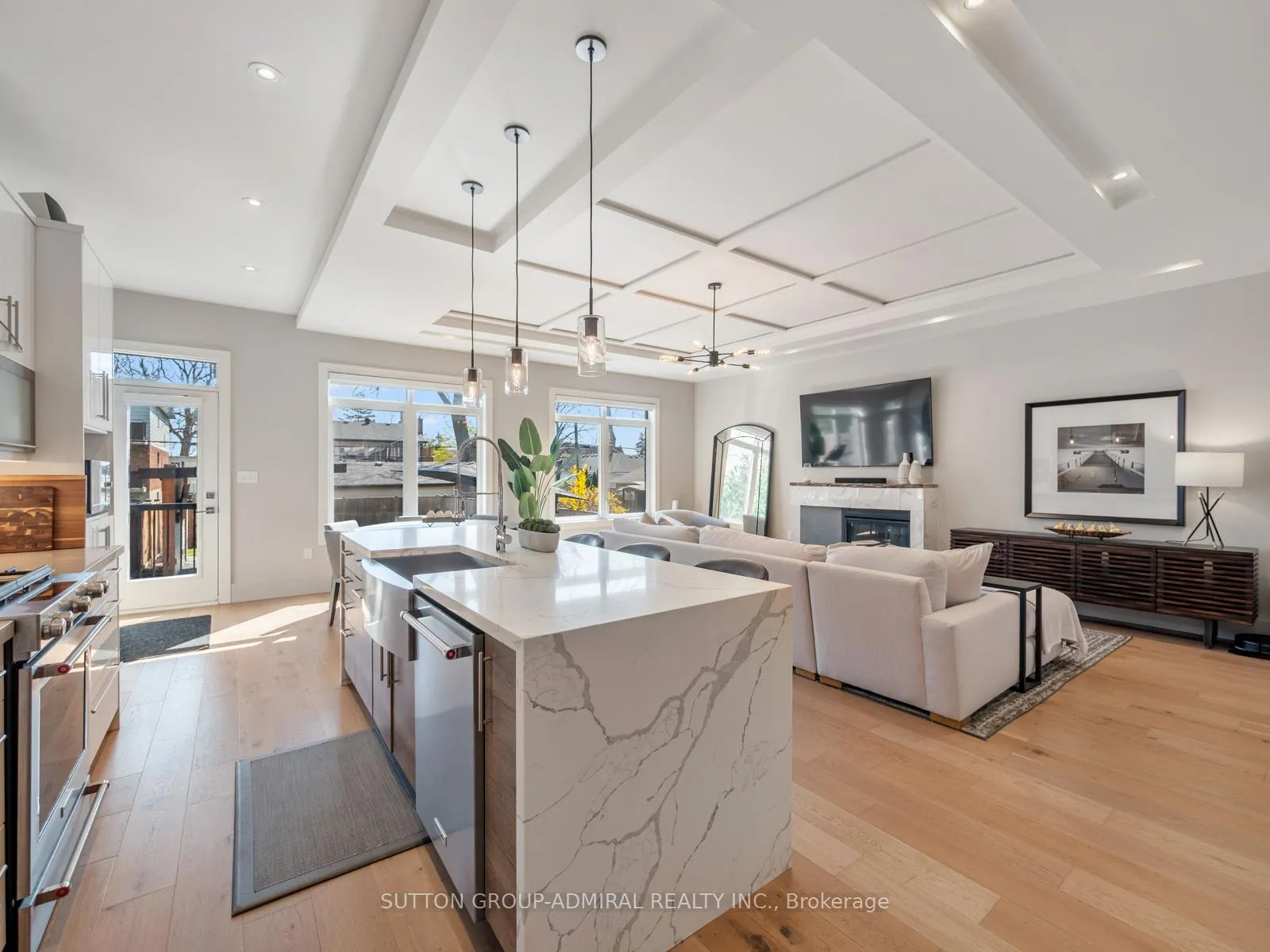 Photo 11 of 113 Euclid Street, Whitby, Downtown Whitby — HOMEH