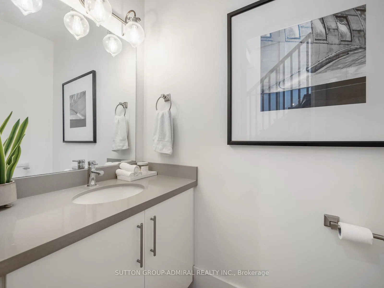 Photo 18 of 113 Euclid Street, Whitby, Downtown Whitby — HOMEH
