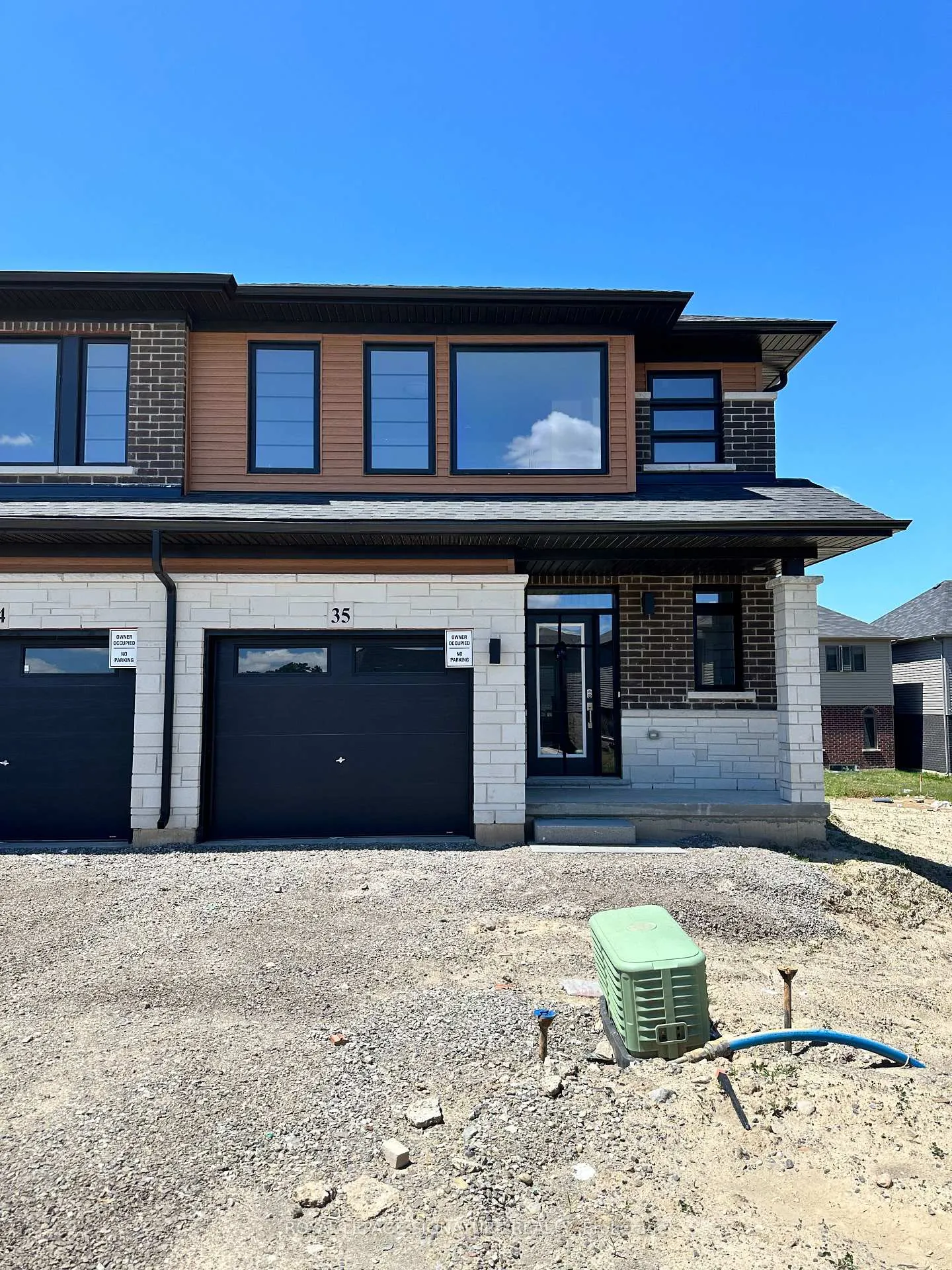 Photo 1 of Unit 35, 448 Blackburn Drive N, Brantford — HOMEH