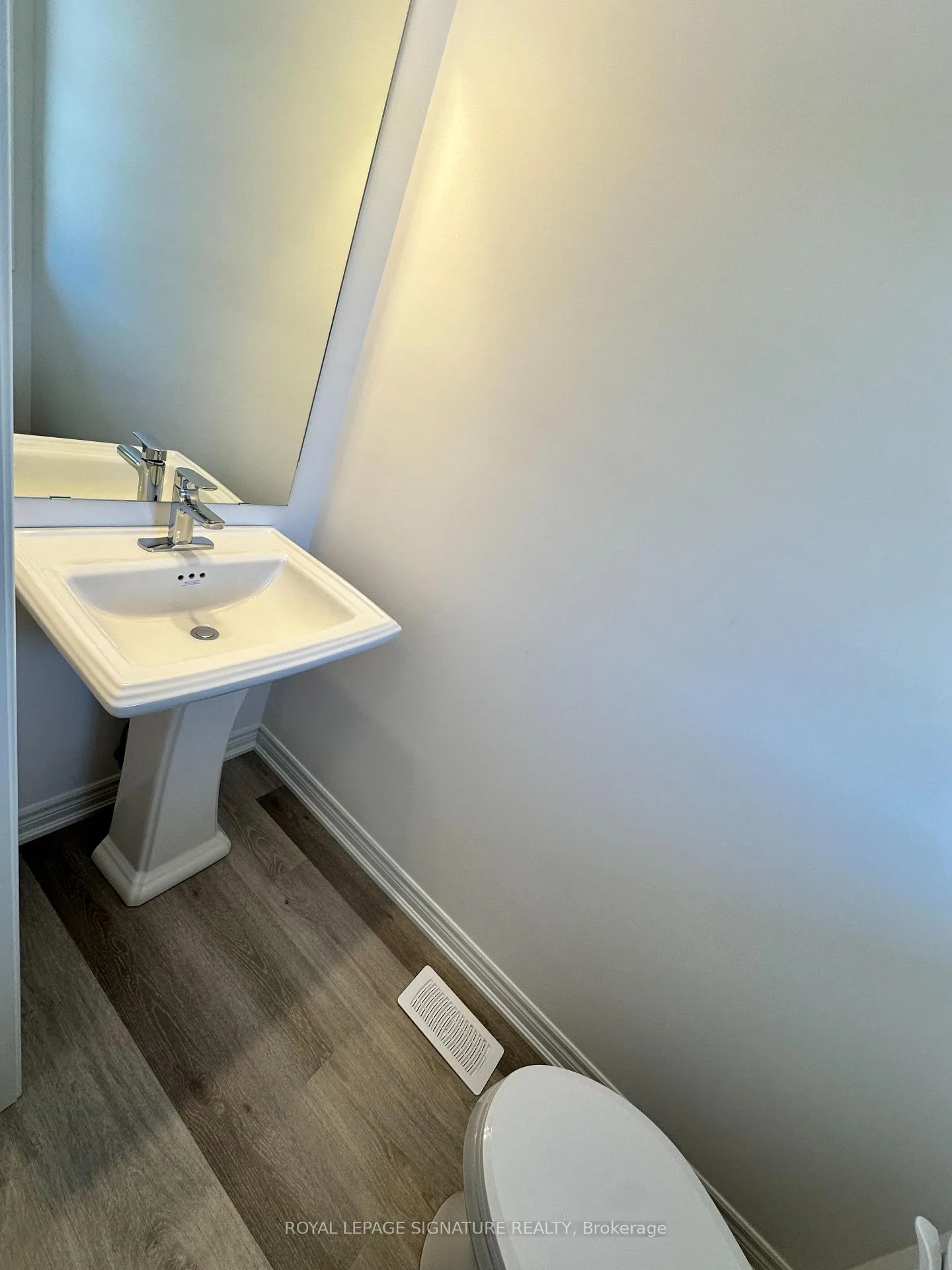 Photo 3 of Unit 35, 448 Blackburn Drive N, Brantford — HOMEH