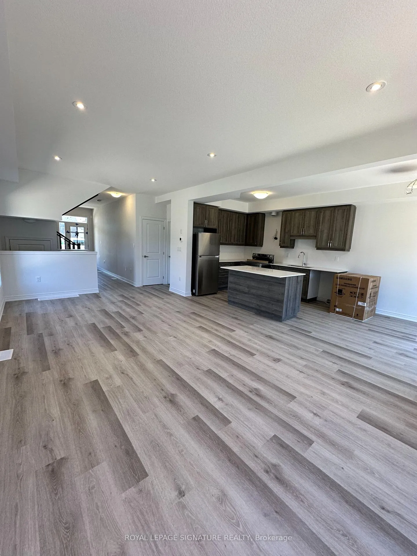 Photo 7 of Unit 35, 448 Blackburn Drive N, Brantford — HOMEH