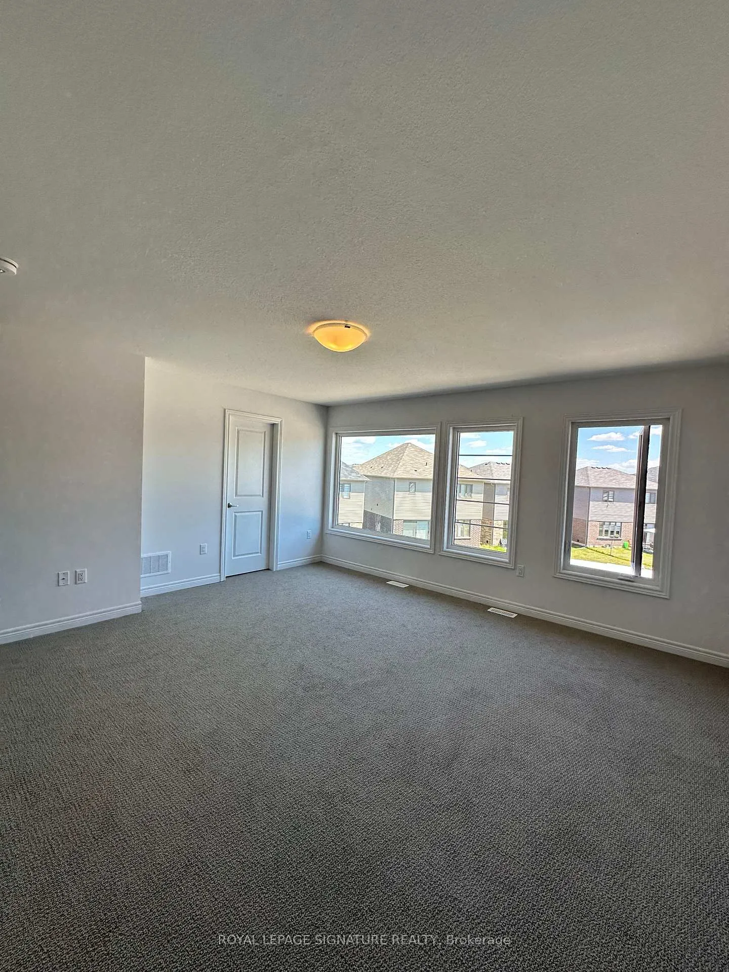 Photo 18 of Unit 35, 448 Blackburn Drive N, Brantford — HOMEH