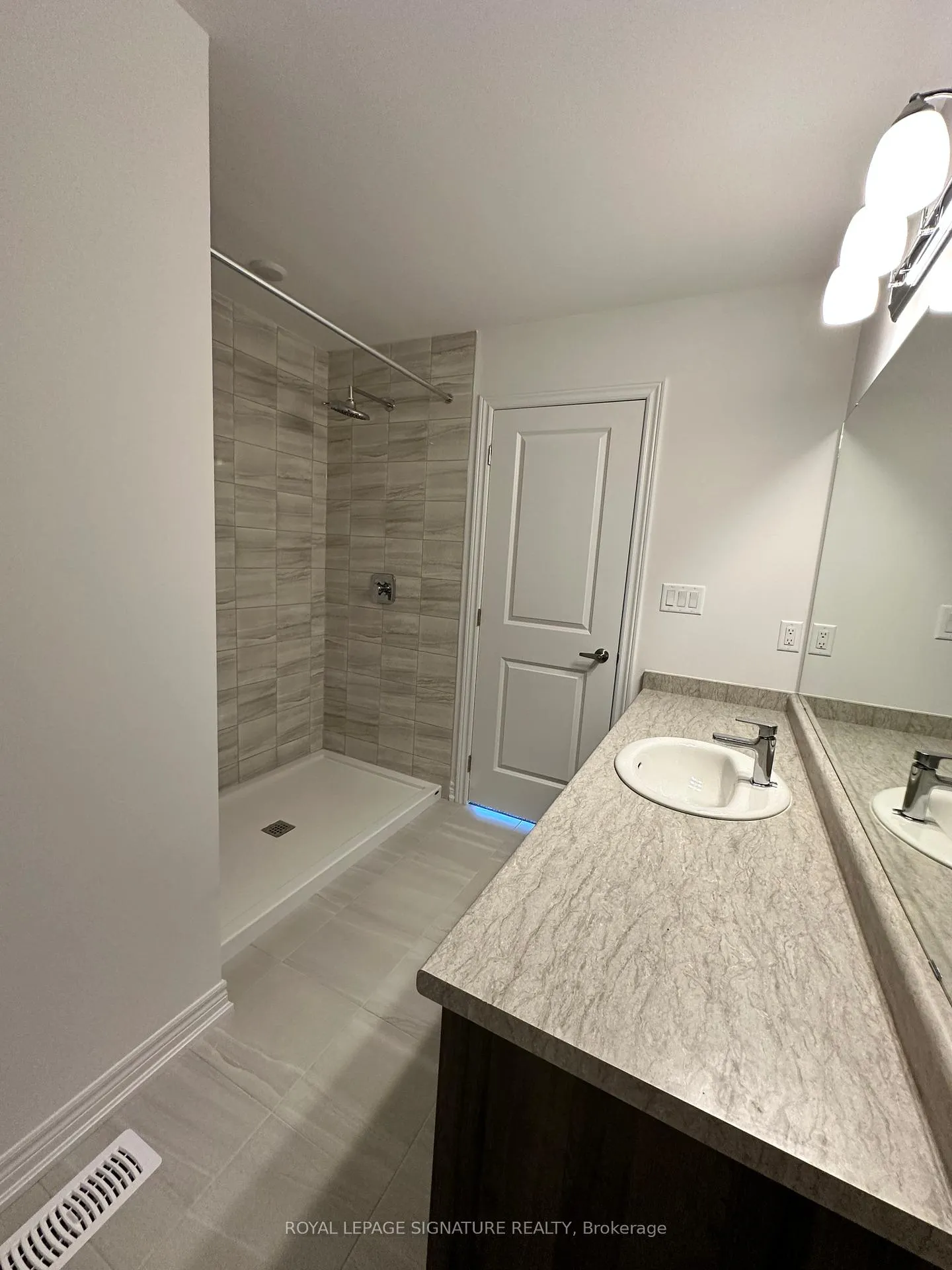 Photo 20 of Unit 35, 448 Blackburn Drive N, Brantford — HOMEH