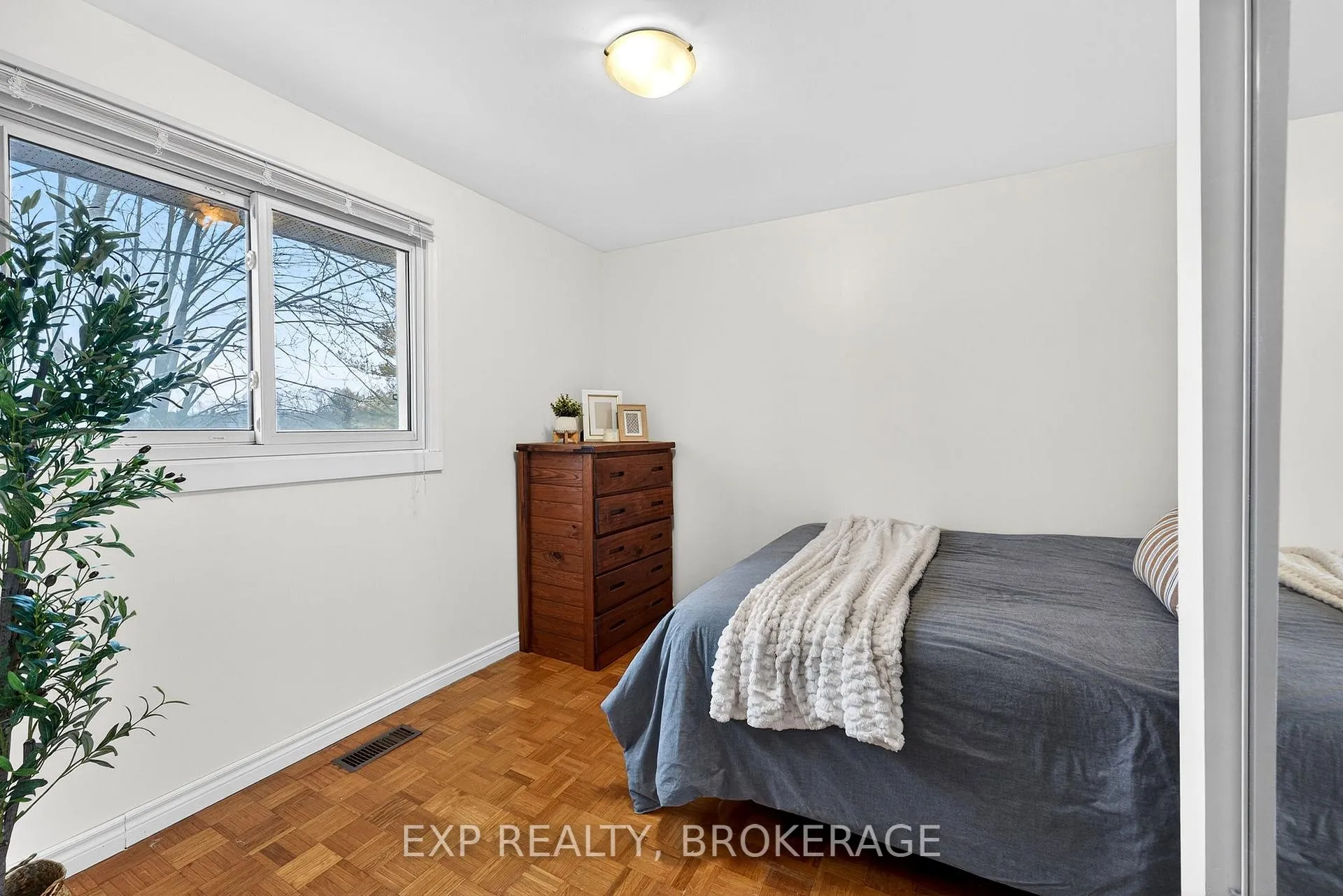 Photo 27 of 799 Hillside Drive, Kingston, South of Taylor-Kidd Blvd — HOMEH