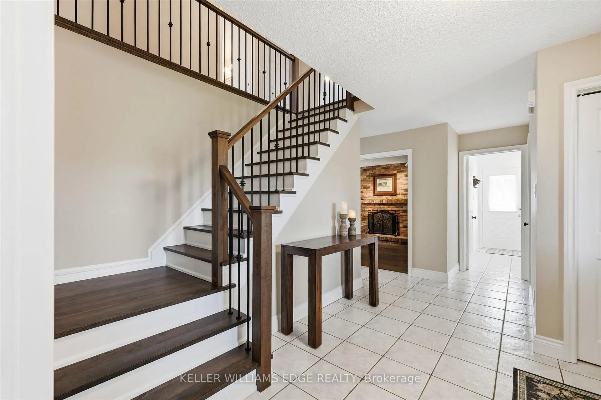 Photo 6 of 314 Lakeview Avenue, Burlington, Roseland — HOMEH