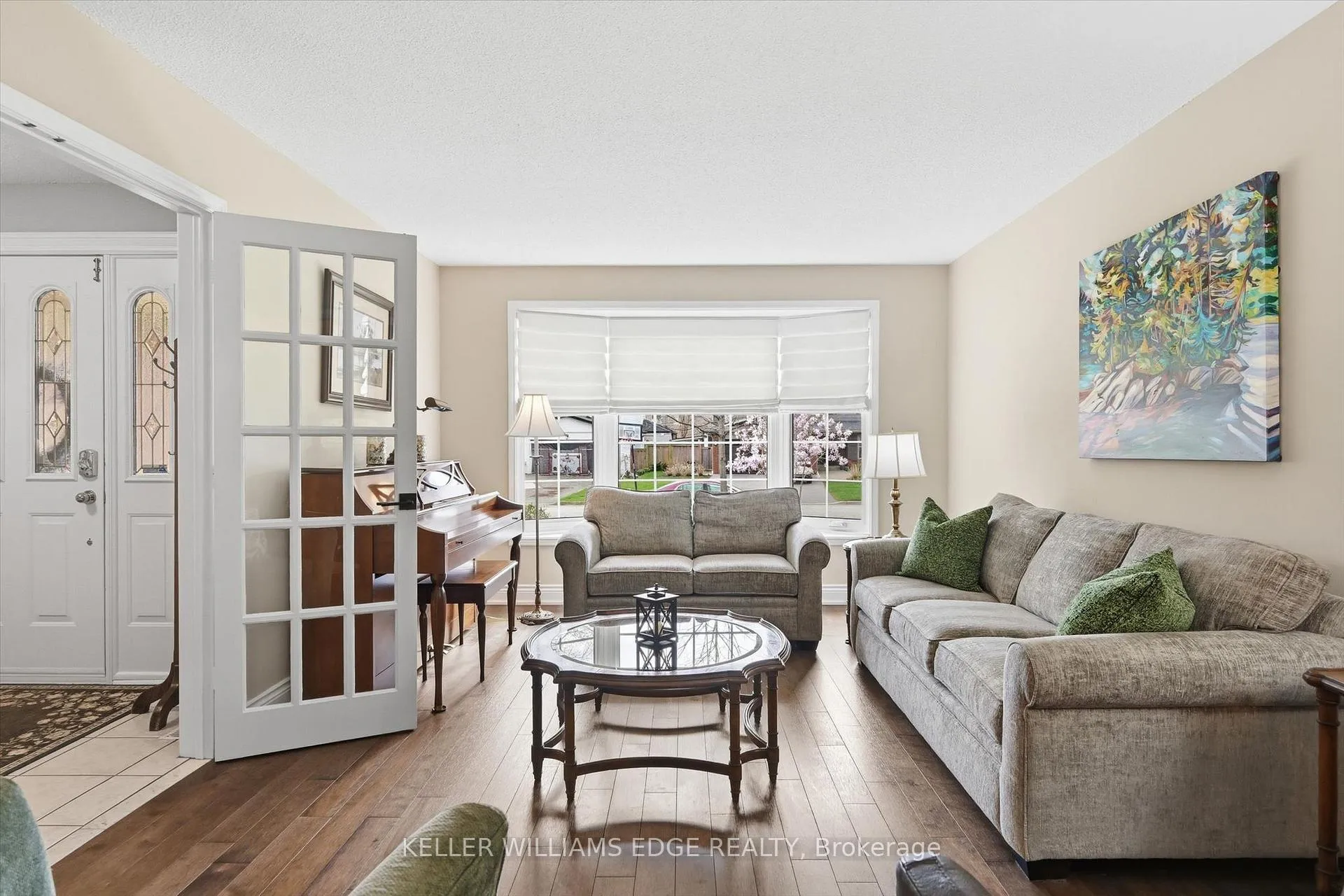 Photo 8 of 314 Lakeview Avenue, Burlington, Roseland — HOMEH