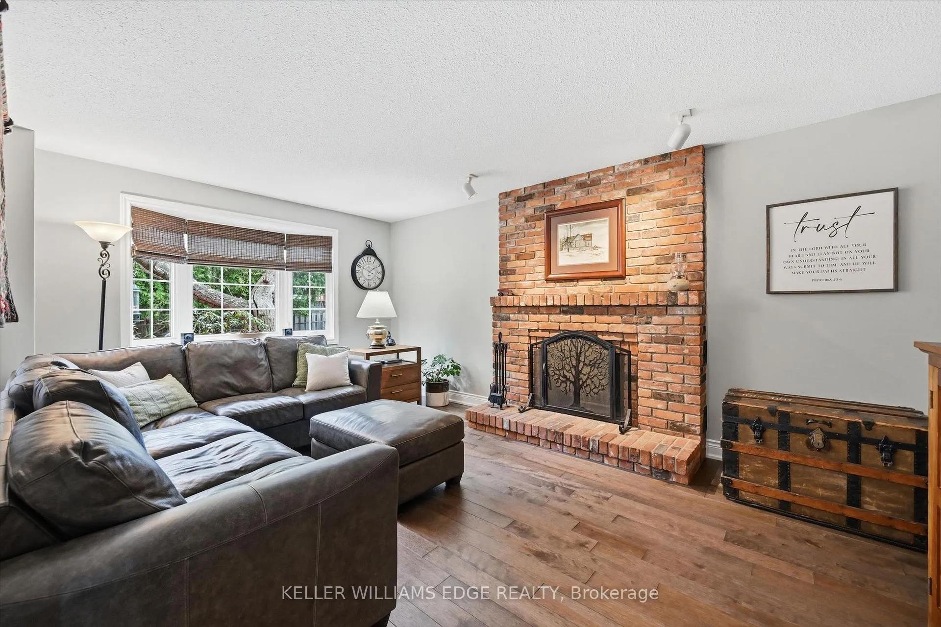 Photo 16 of 314 Lakeview Avenue, Burlington, Roseland — HOMEH