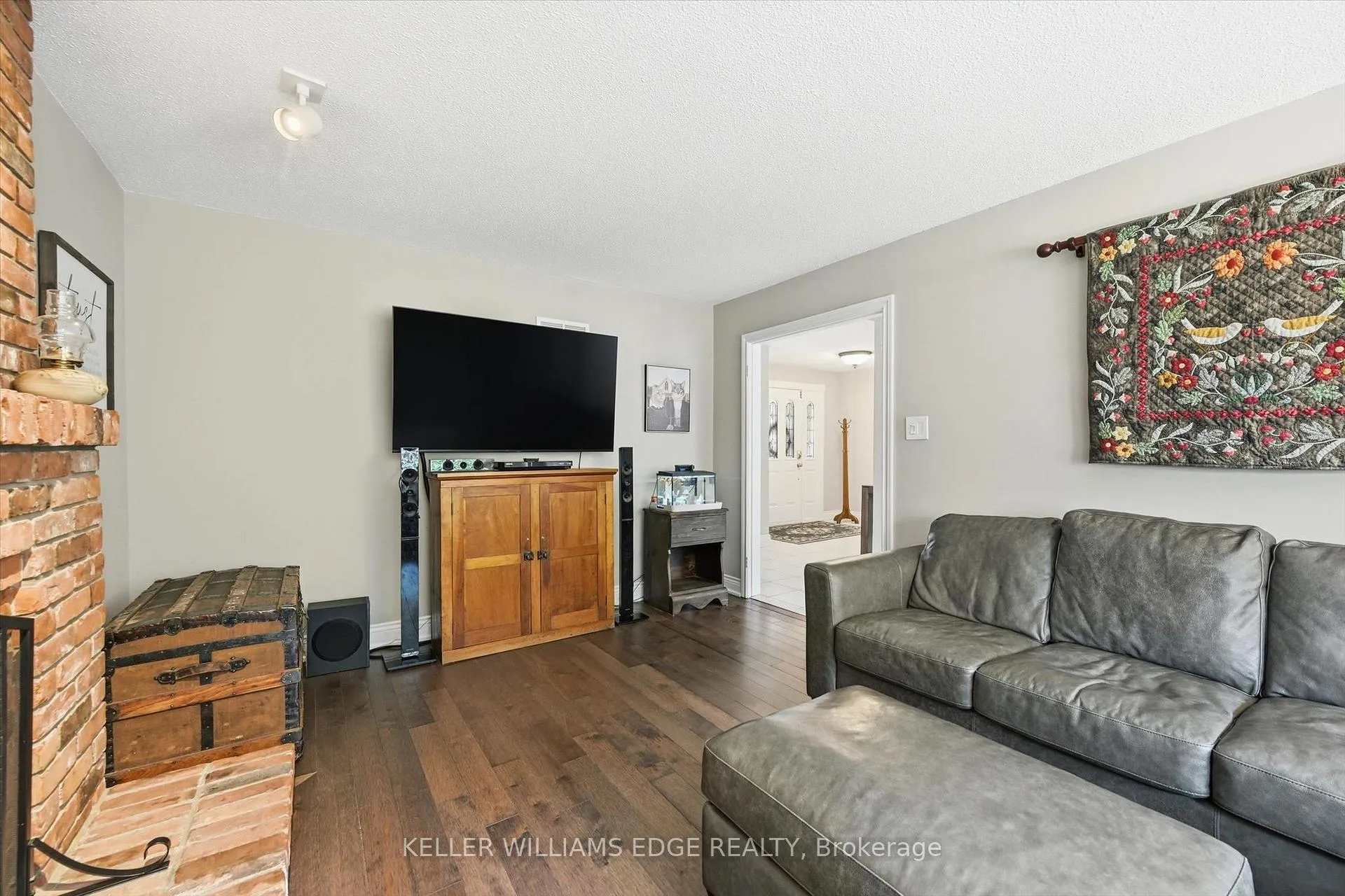 Photo 17 of 314 Lakeview Avenue, Burlington, Roseland — HOMEH