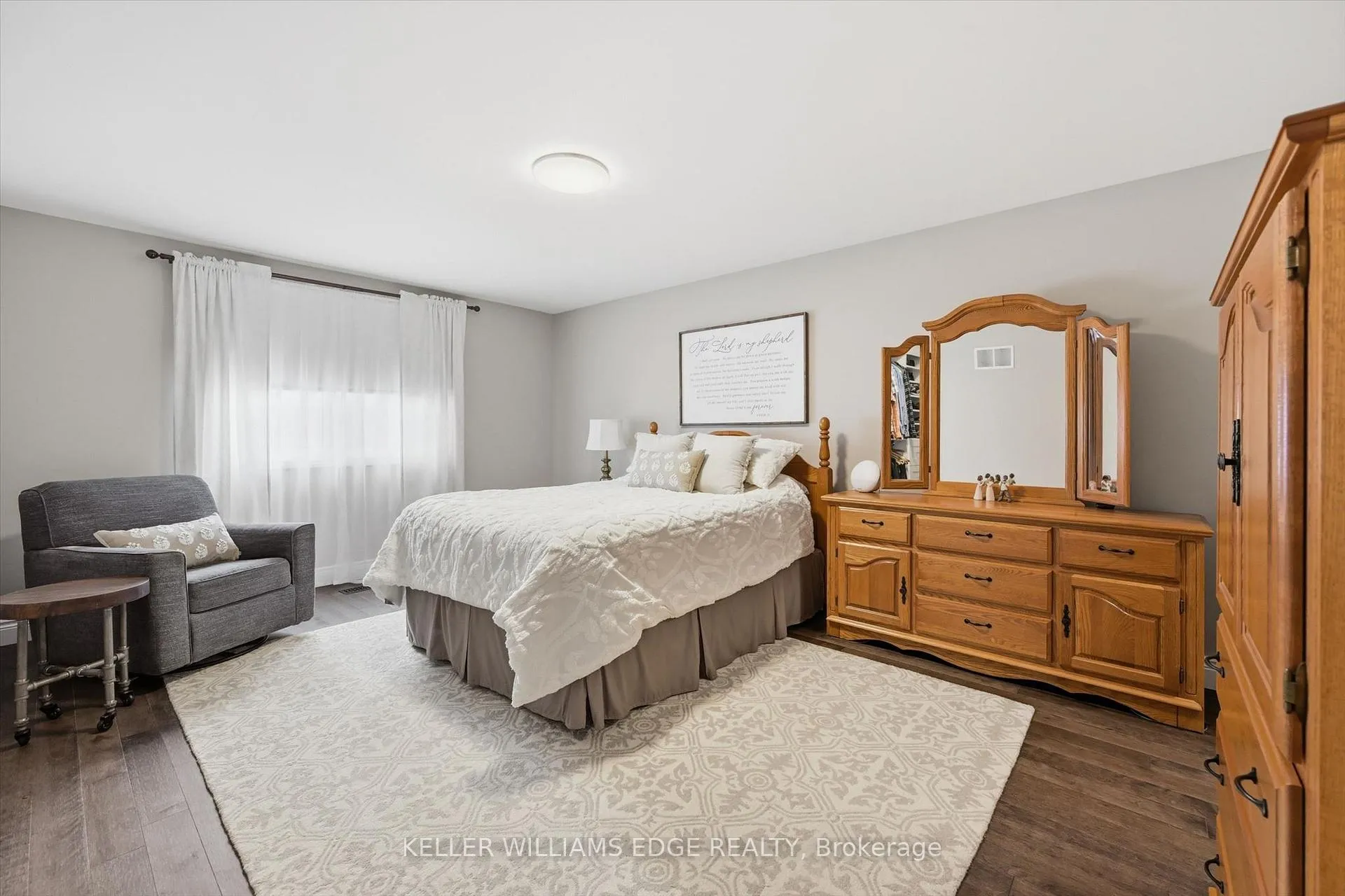 Photo 21 of 314 Lakeview Avenue, Burlington, Roseland — HOMEH
