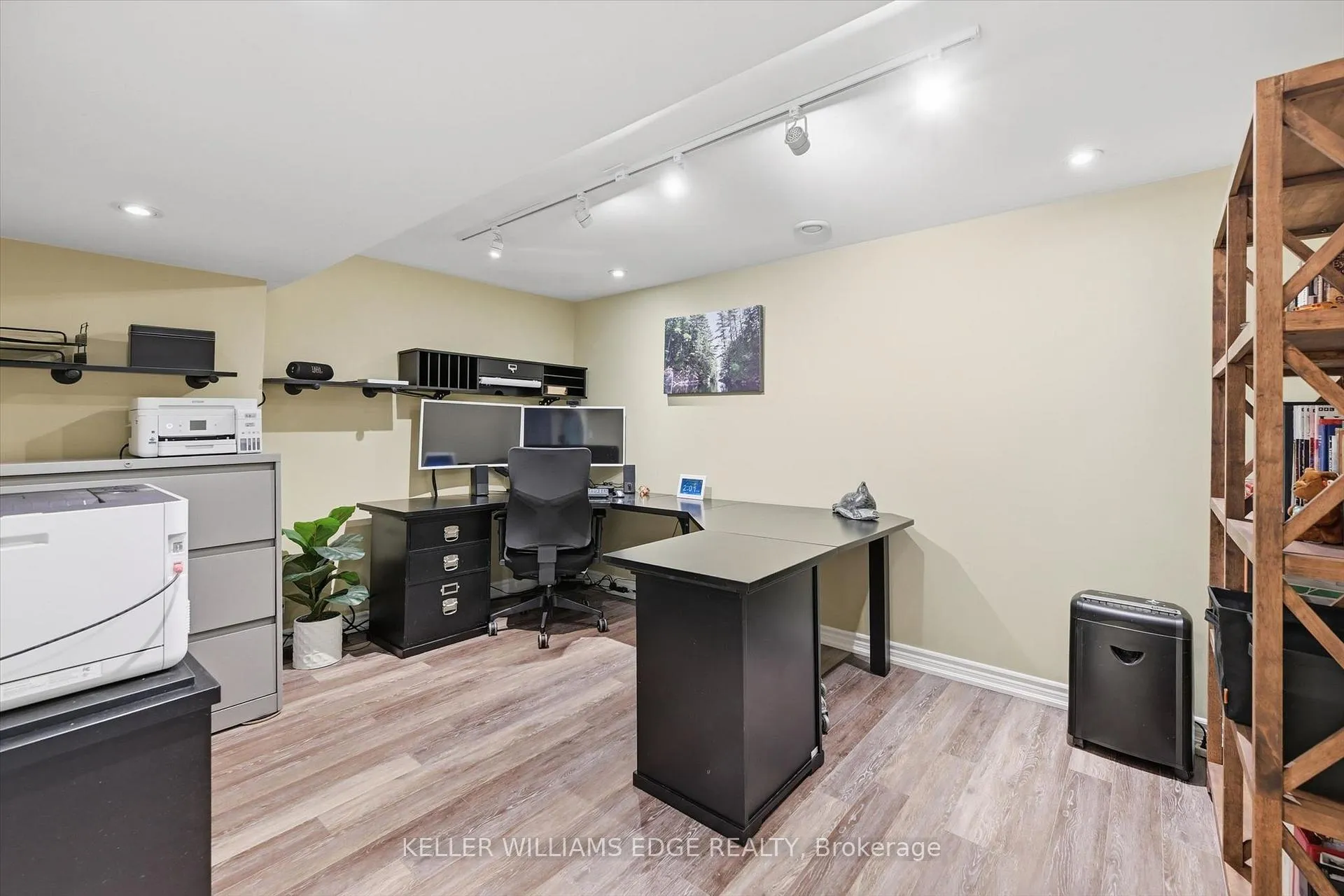Photo 35 of 314 Lakeview Avenue, Burlington, Roseland — HOMEH