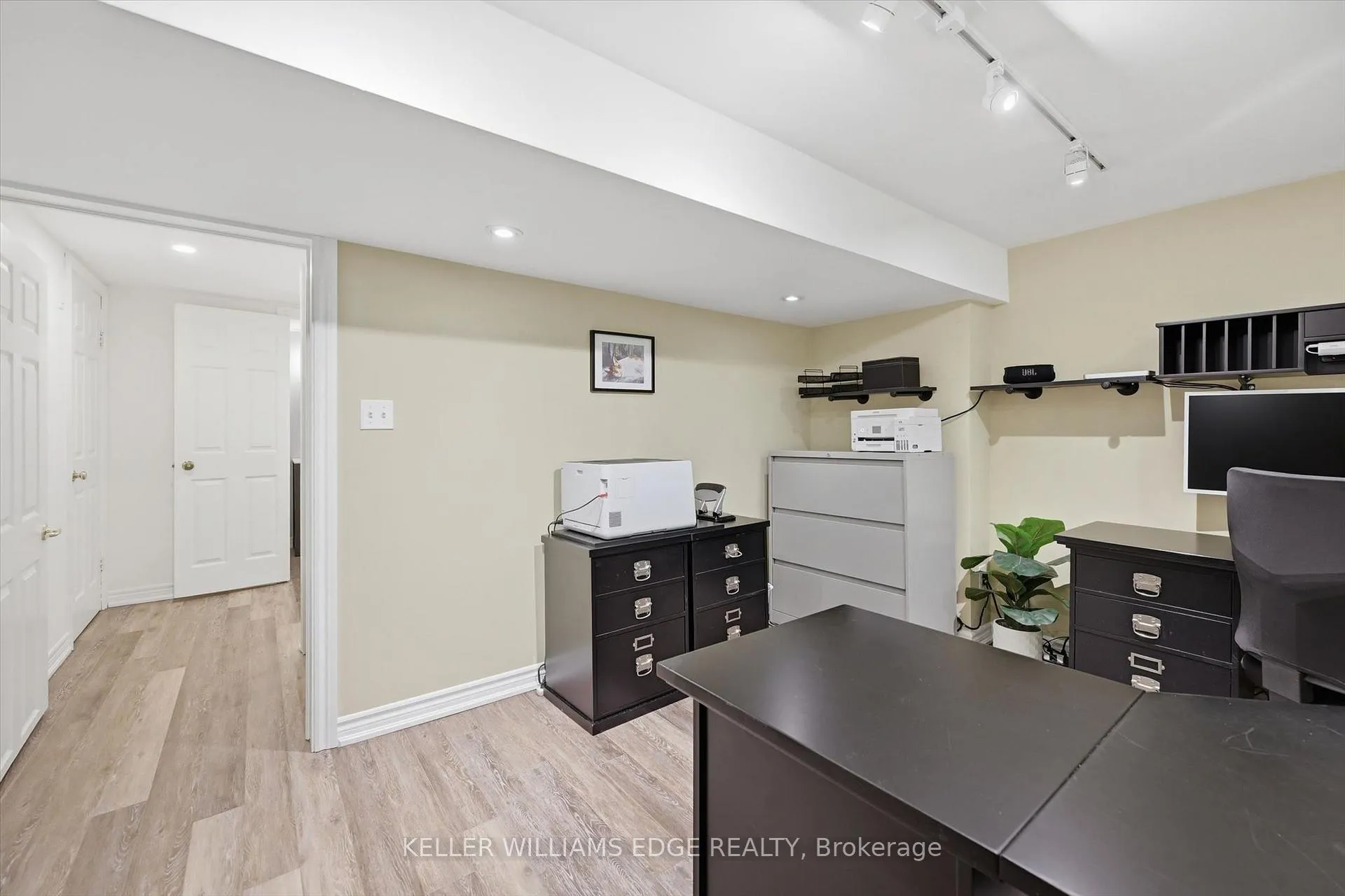 Photo 36 of 314 Lakeview Avenue, Burlington, Roseland — HOMEH
