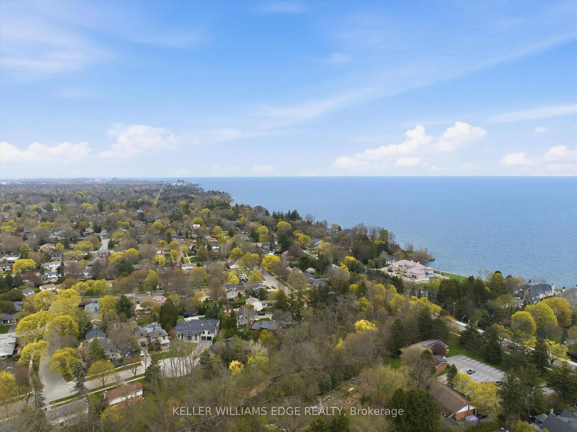Photo 47 of 314 Lakeview Avenue, Burlington, Roseland — HOMEH