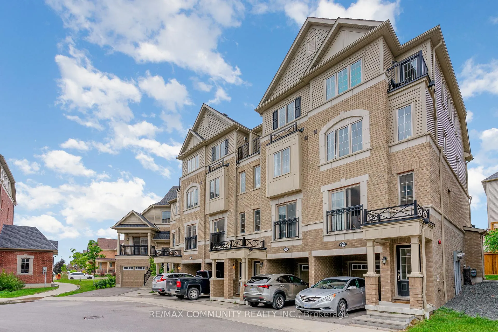 Photo 1 of Unit Room, 2757 Deputy Minister Path, Oshawa, Windfields — HOMEH