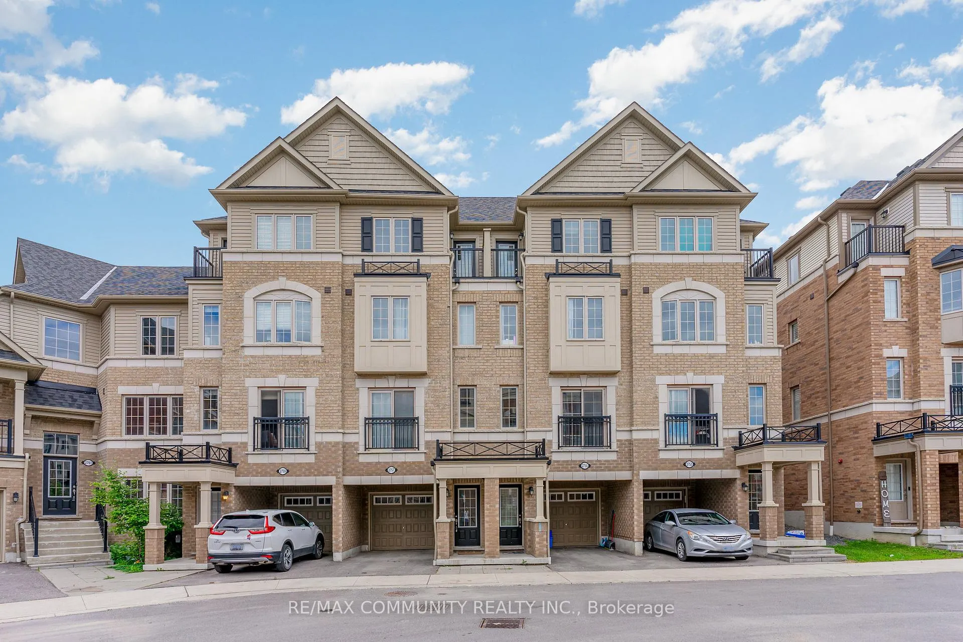 Photo 2 of Unit Room, 2757 Deputy Minister Path, Oshawa, Windfields — HOMEH