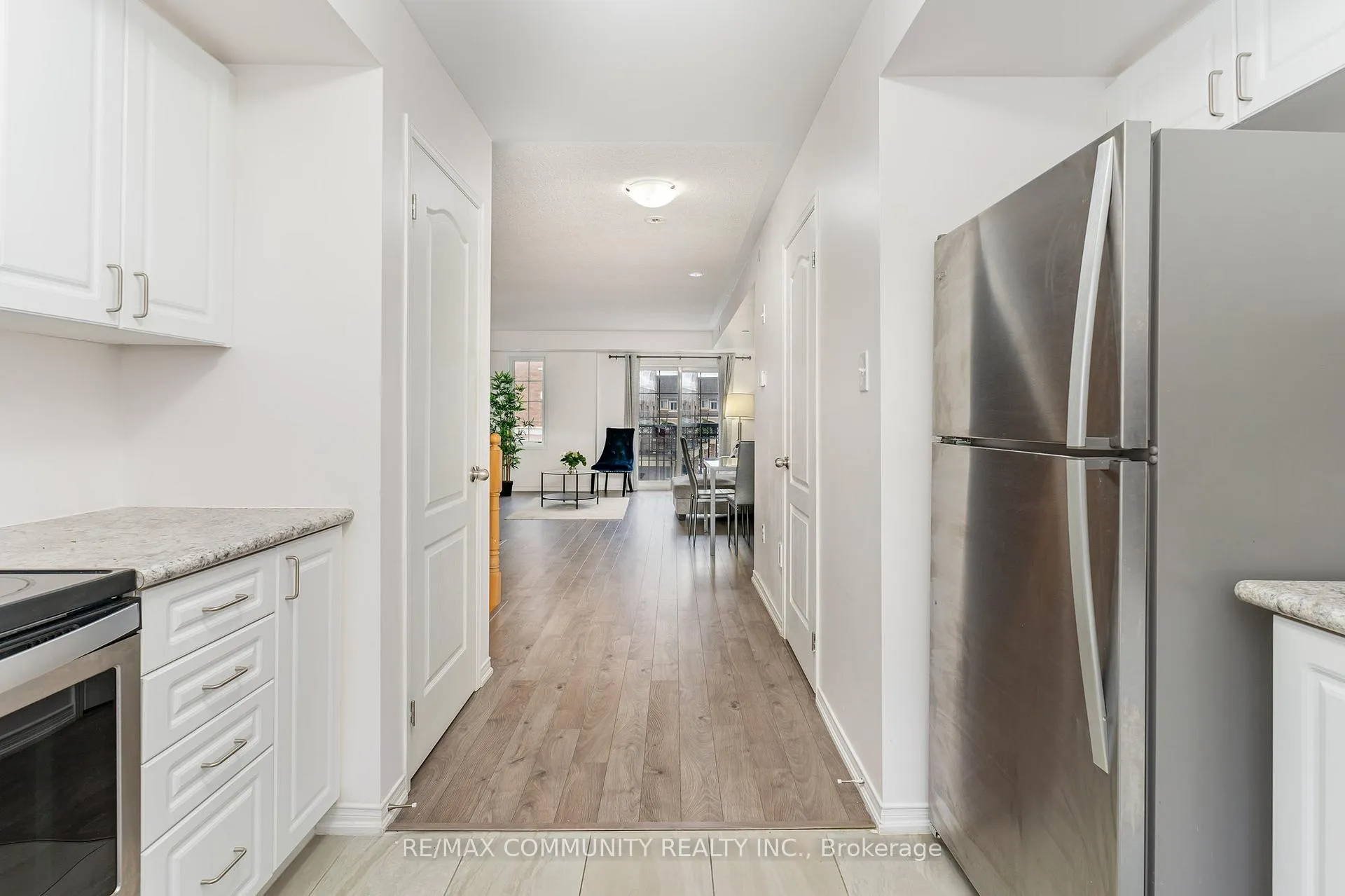 Photo 8 of Unit Room, 2757 Deputy Minister Path, Oshawa, Windfields — HOMEH