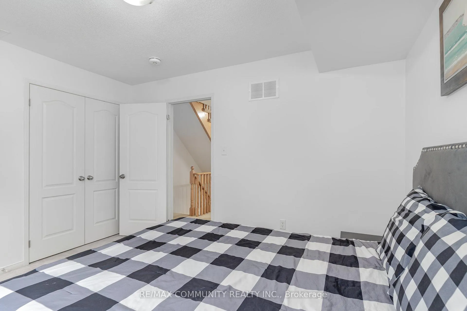 Photo 21 of Unit Room, 2757 Deputy Minister Path, Oshawa, Windfields — HOMEH