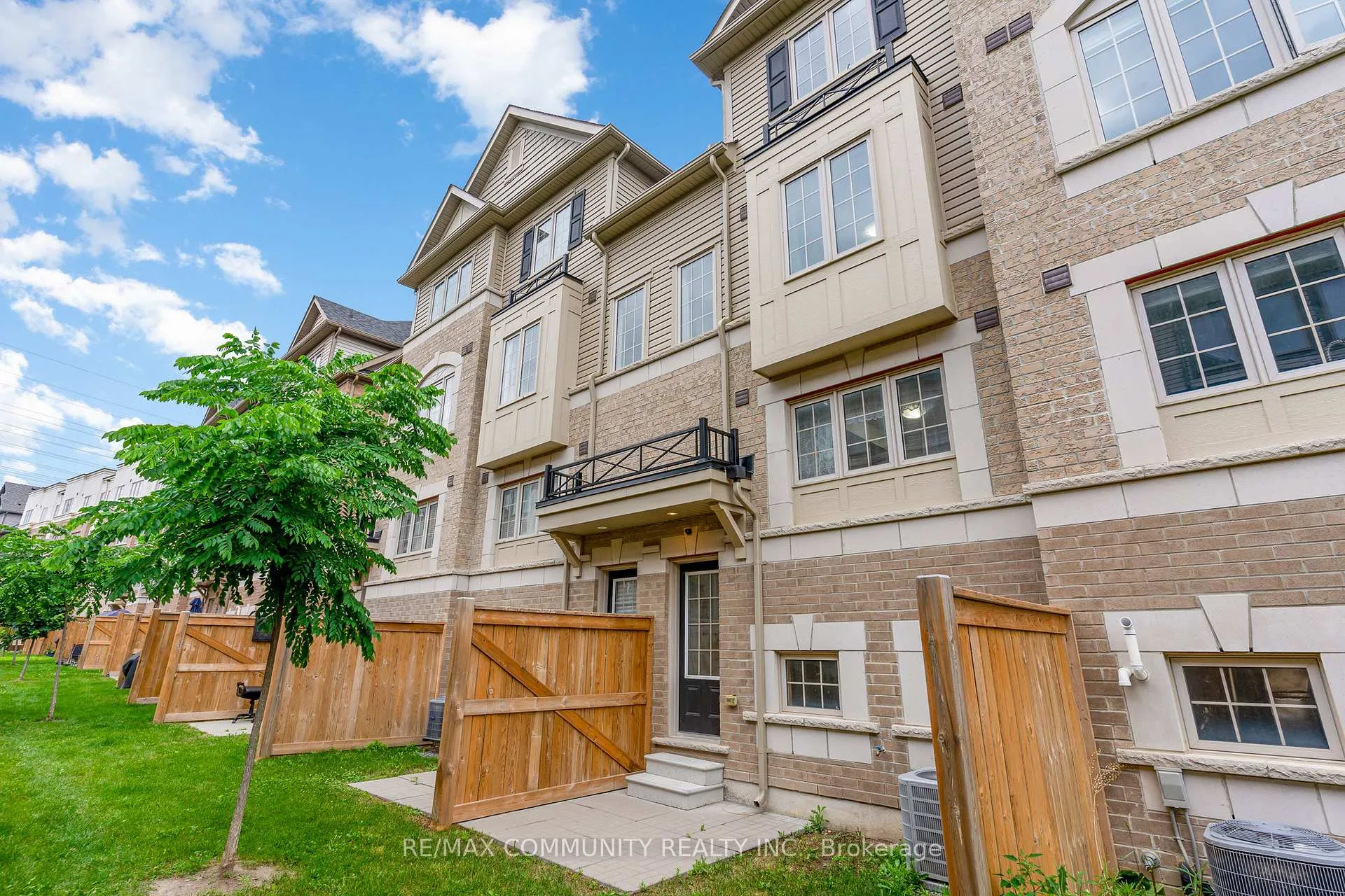 Photo 36 of Unit Room, 2757 Deputy Minister Path, Oshawa, Windfields — HOMEH