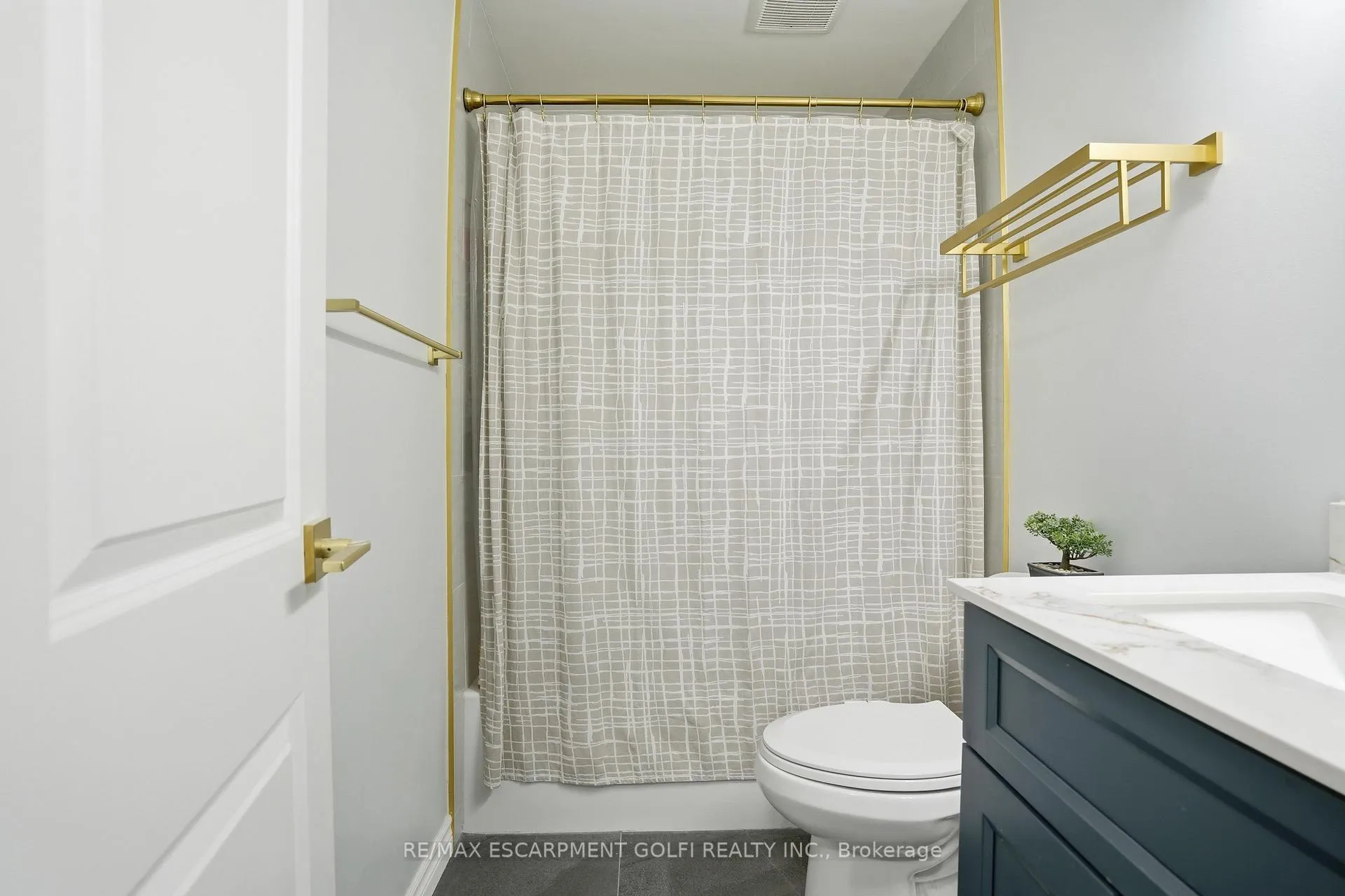Photo 11 of Unit 319, 485 Thorold Road, Welland, Prince Charles — HOMEH