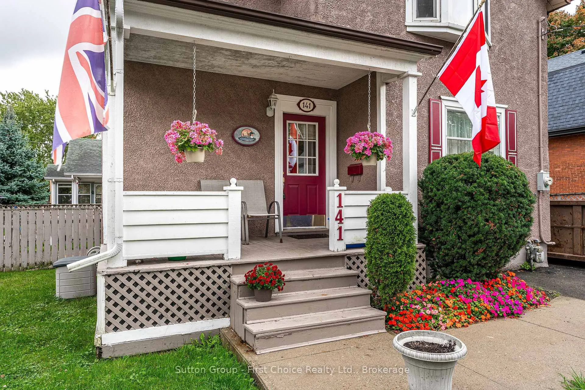 Photo 4 of 141 Perth Street, Stratford — HOMEH