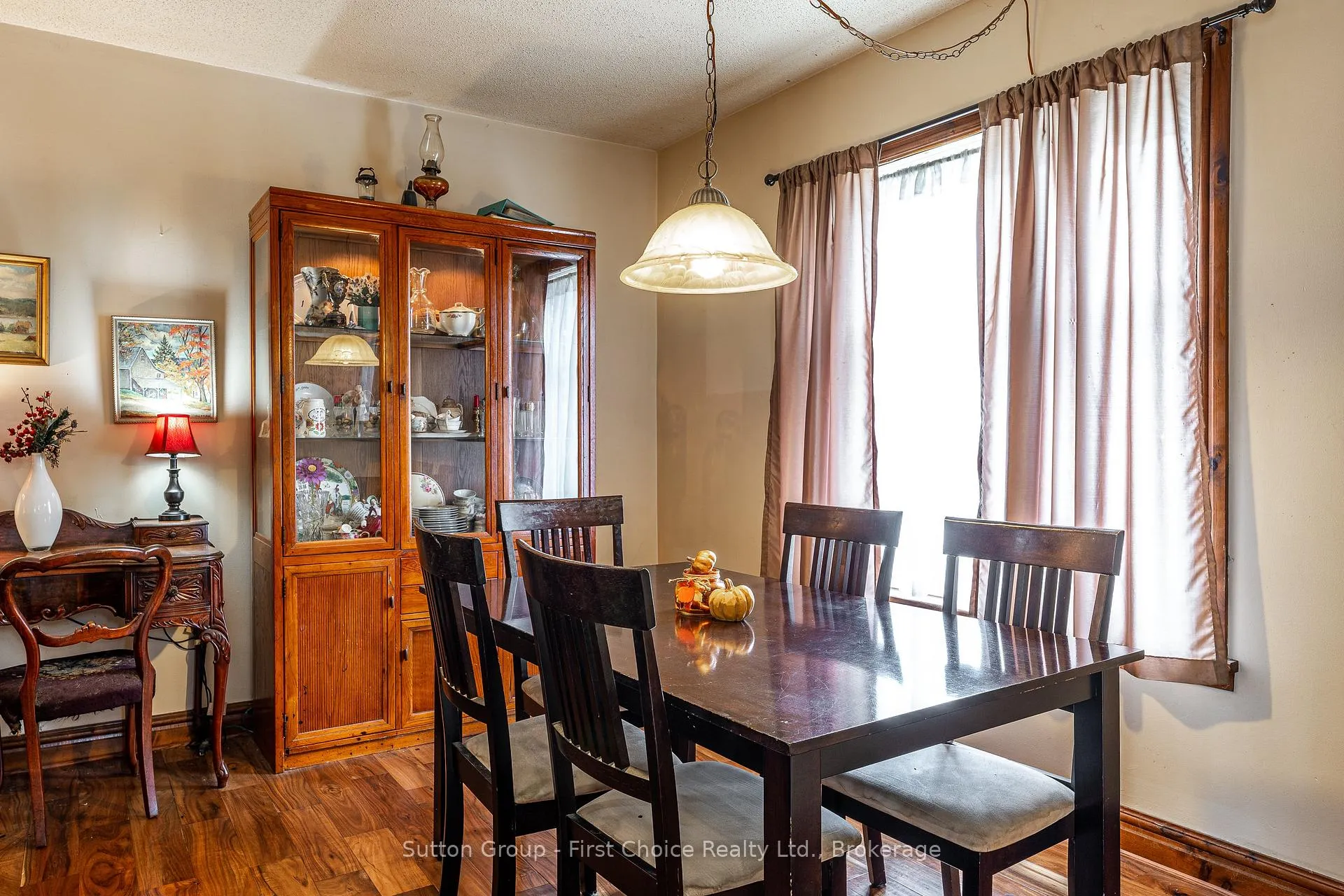 Photo 8 of 141 Perth Street, Stratford — HOMEH