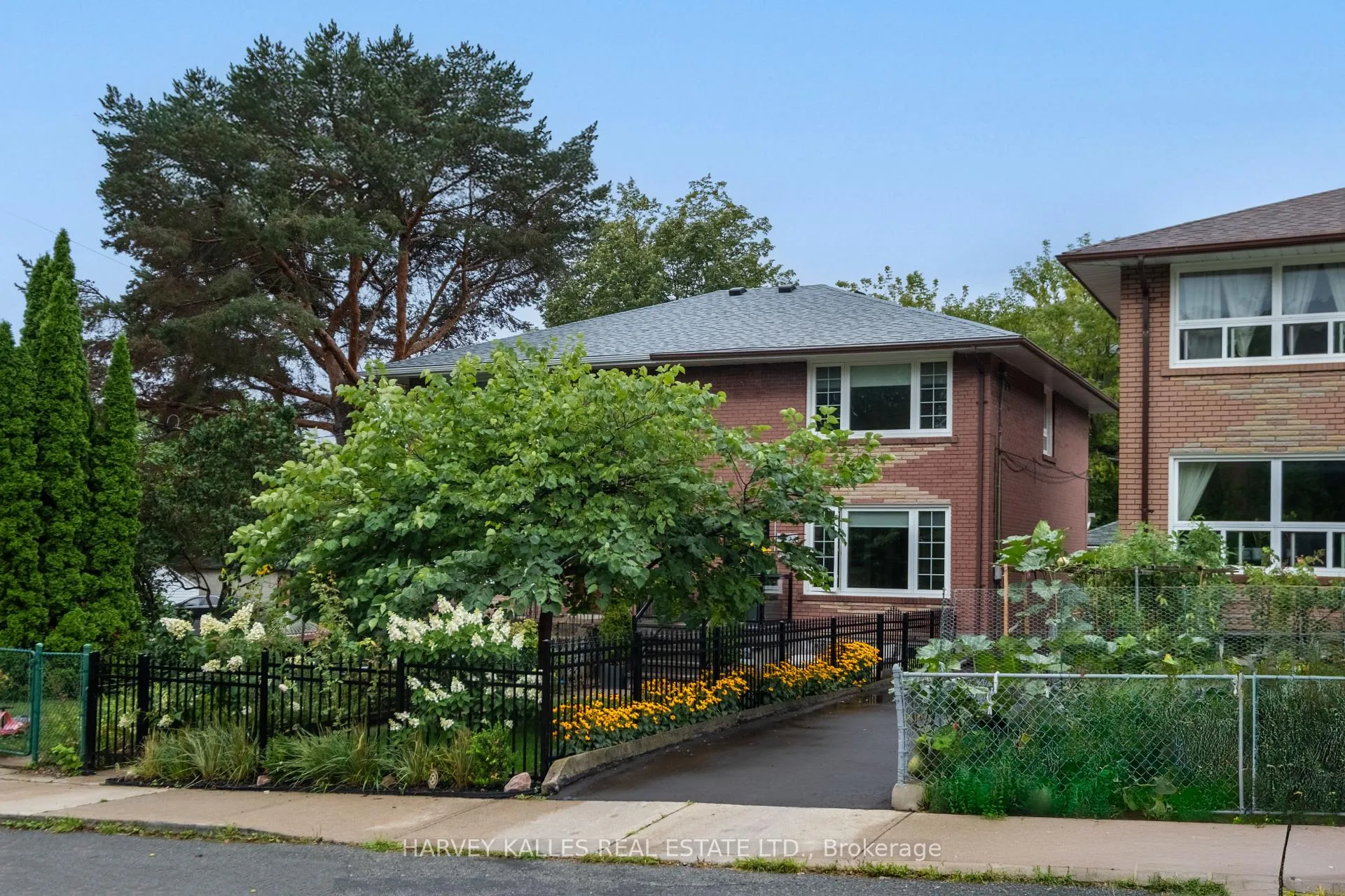 Photo 21 of 354 Highfield Road, Toronto, Greenwood-Coxwell — HOMEH