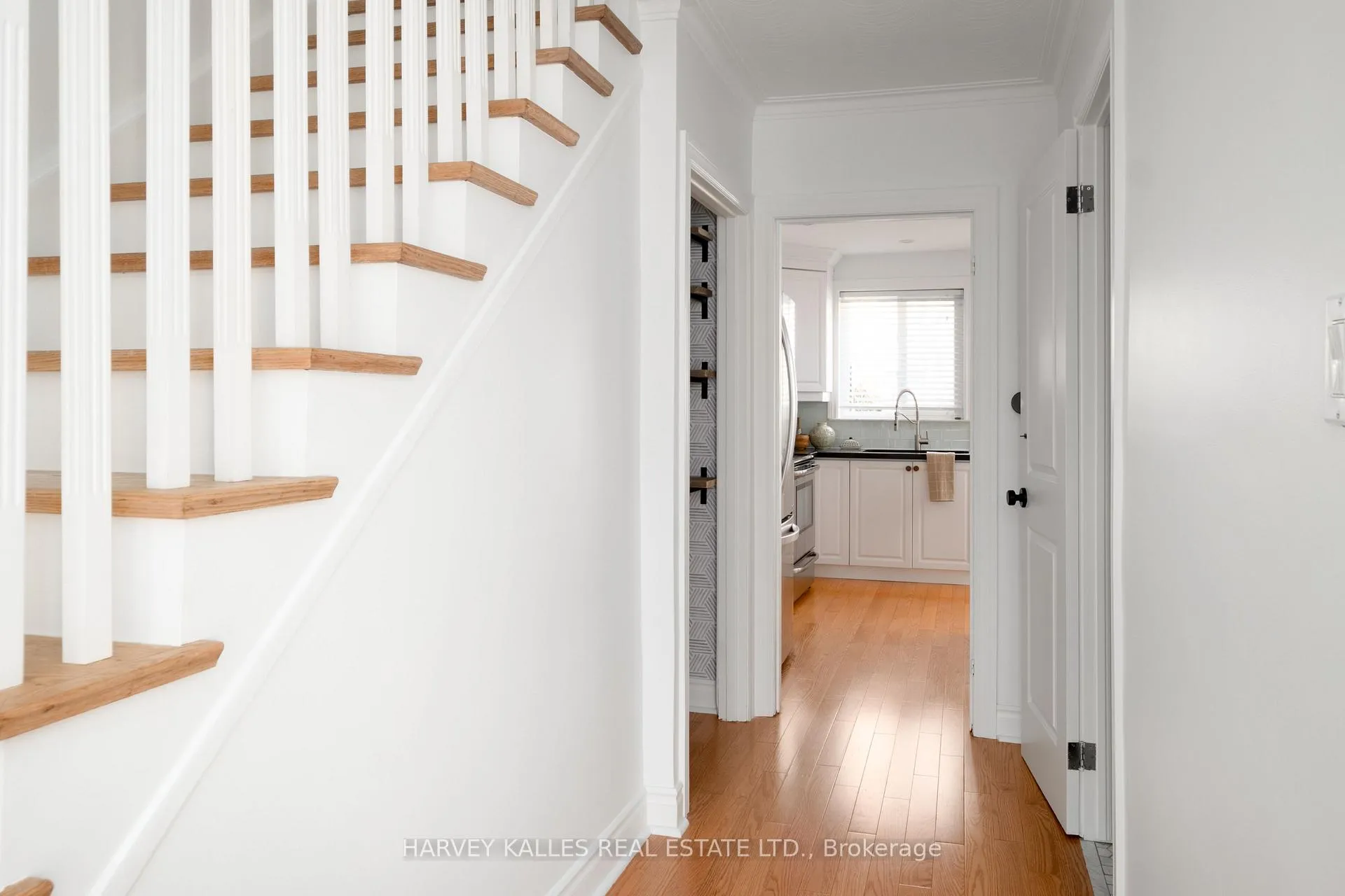 Photo 33 of 354 Highfield Road, Toronto, Greenwood-Coxwell — HOMEH