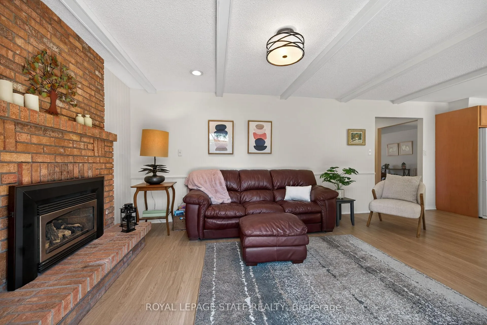 Photo 18 of 621 Tomahawk Crescent, Hamilton, Ancaster — HOMEH