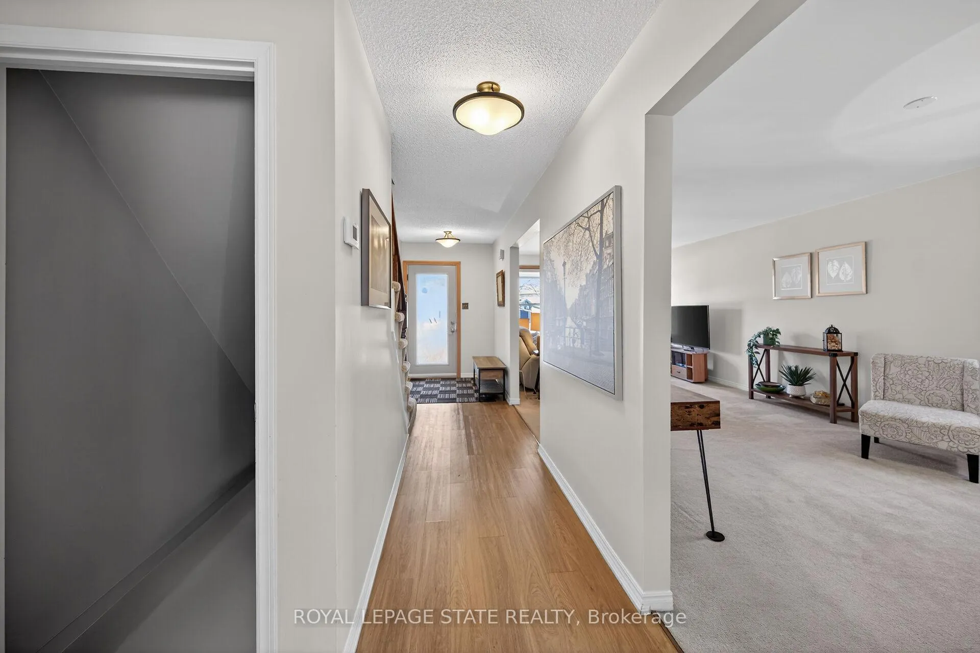 Photo 19 of 621 Tomahawk Crescent, Hamilton, Ancaster — HOMEH