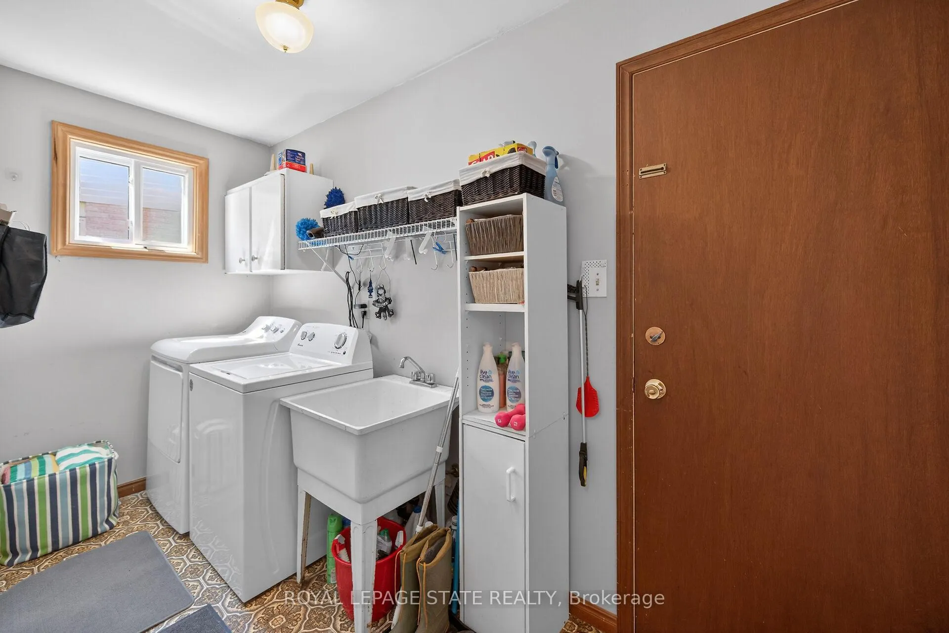 Photo 21 of 621 Tomahawk Crescent, Hamilton, Ancaster — HOMEH