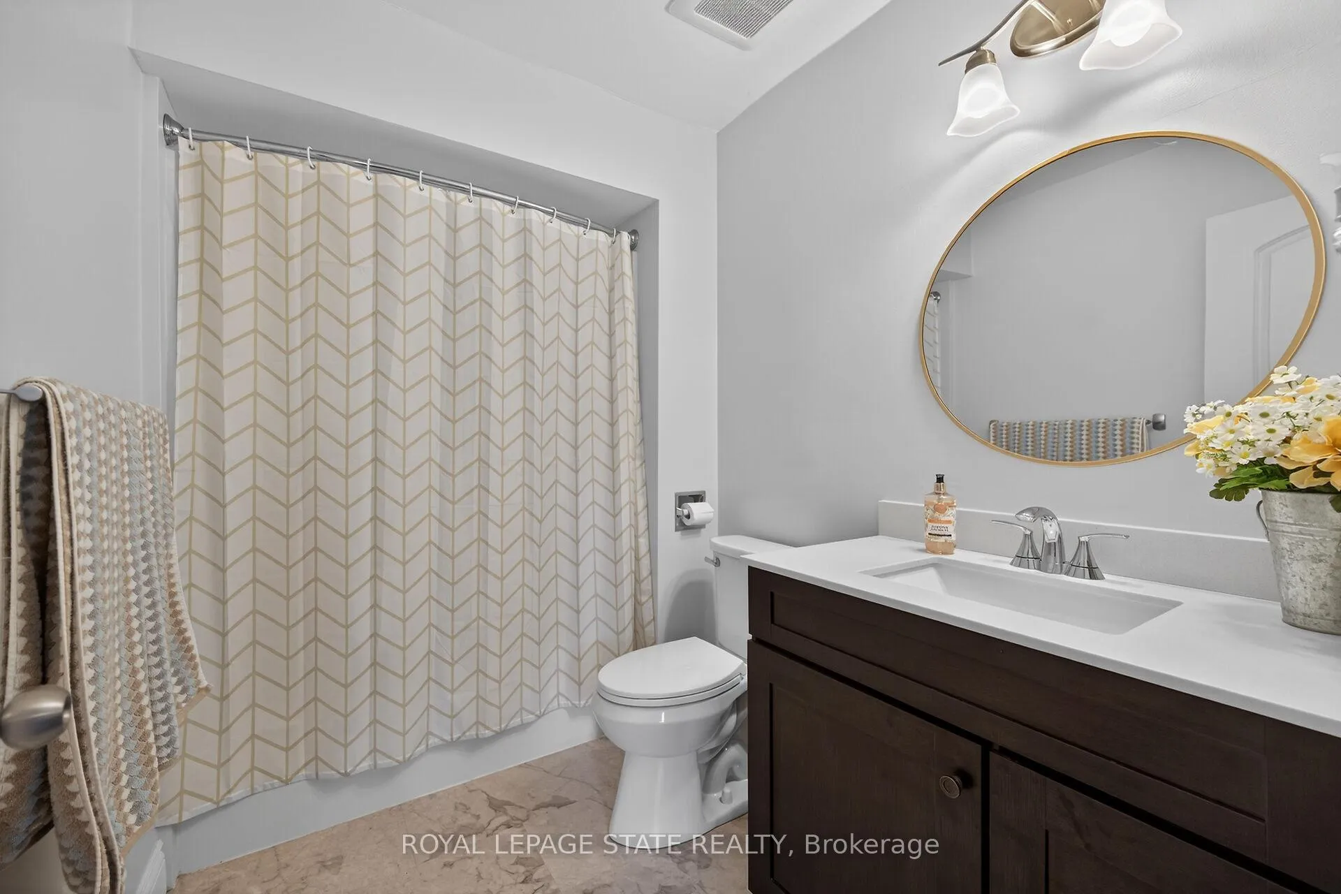 Photo 29 of 621 Tomahawk Crescent, Hamilton, Ancaster — HOMEH