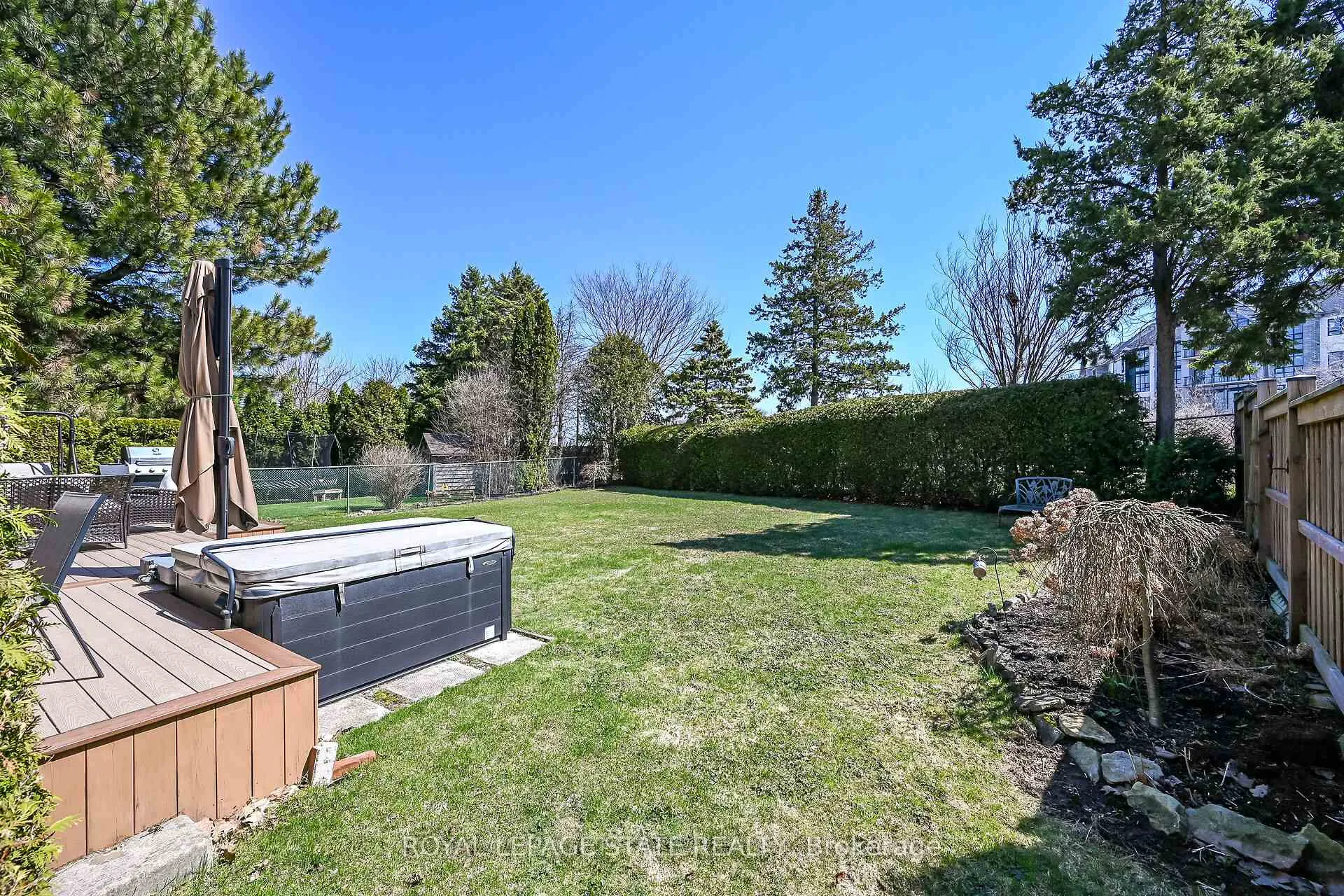 Photo 36 of 621 Tomahawk Crescent, Hamilton, Ancaster — HOMEH