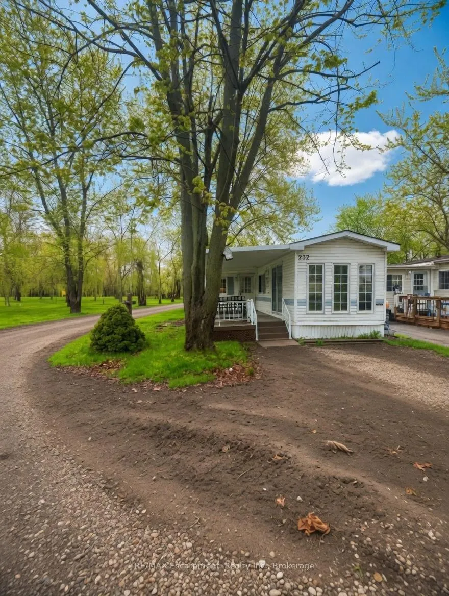 Photo 3 of Unit 232, 8845 Lundy's Lane, Niagara Falls, Ascot — HOMEH