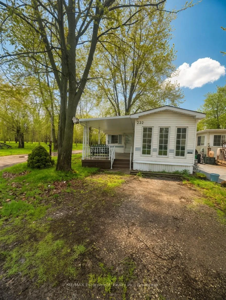 Photo 4 of Unit 232, 8845 Lundy's Lane, Niagara Falls, Ascot — HOMEH