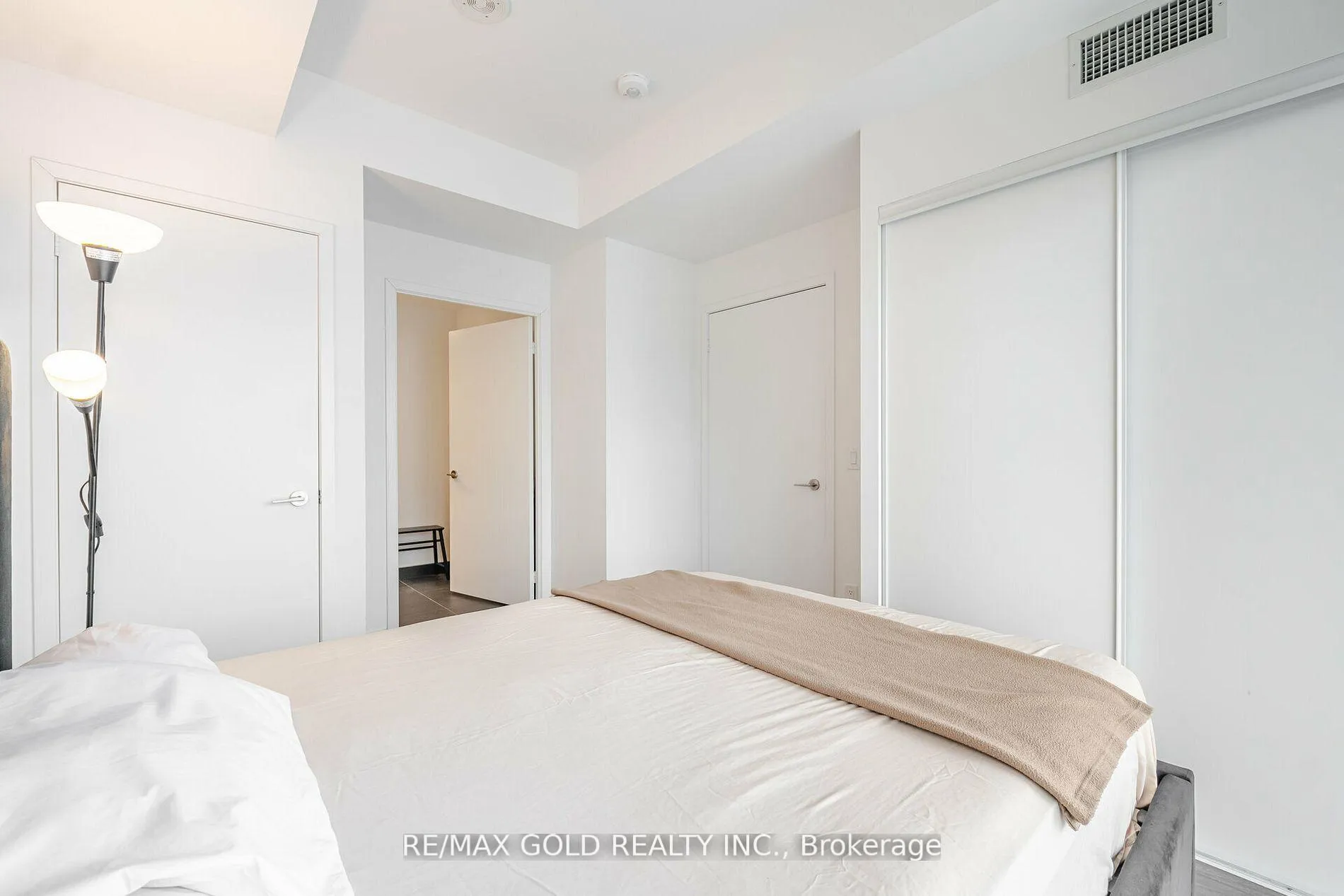 Photo 16 of Unit 2506, 20 Edward Street, Toronto, Bay Street Corridor — HOMEH