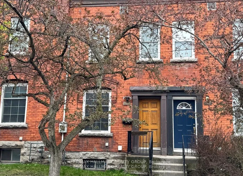 Front of 478 Cumberland Street