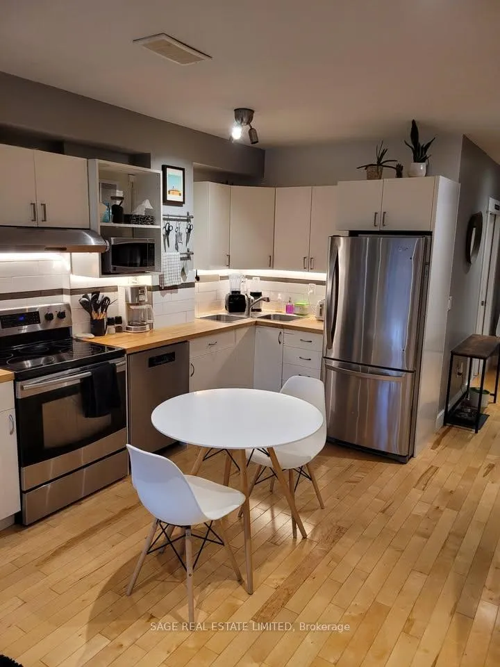 Photo 3 of Unit Upper, 108 Pearson Avenue, Toronto, Roncesvalles — HOMEH