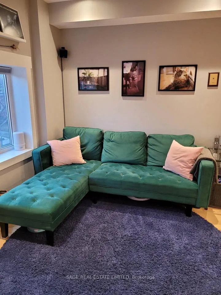 Photo 7 of Unit Upper, 108 Pearson Avenue, Toronto, Roncesvalles — HOMEH