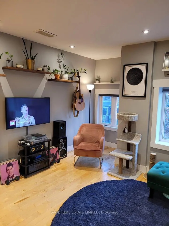 Photo 8 of Unit Upper, 108 Pearson Avenue, Toronto, Roncesvalles — HOMEH
