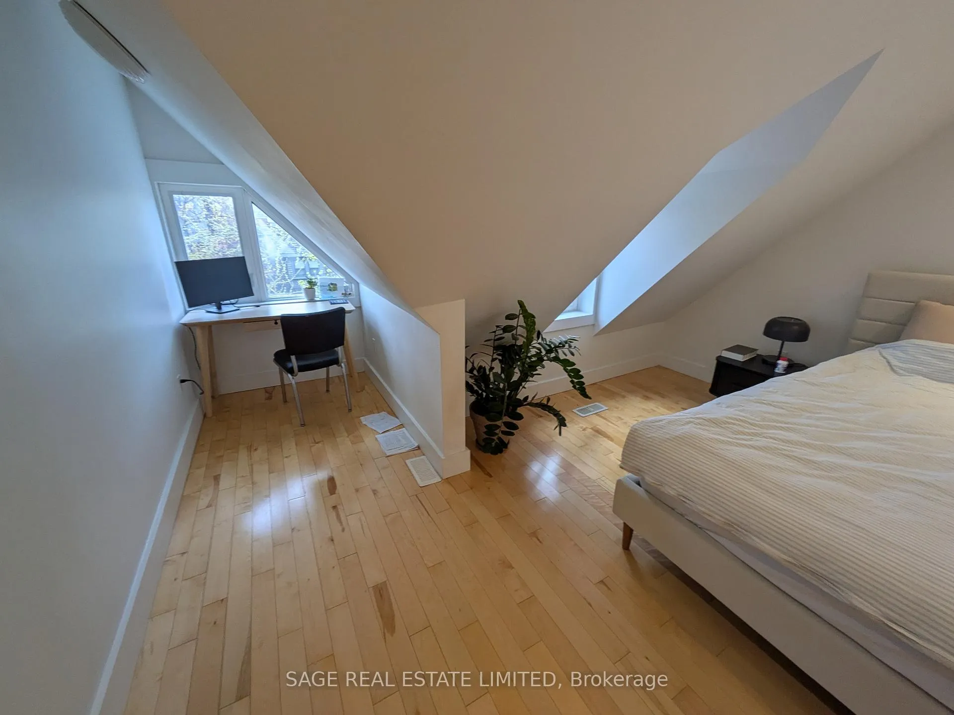 Photo 14 of Unit Upper, 108 Pearson Avenue, Toronto, Roncesvalles — HOMEH