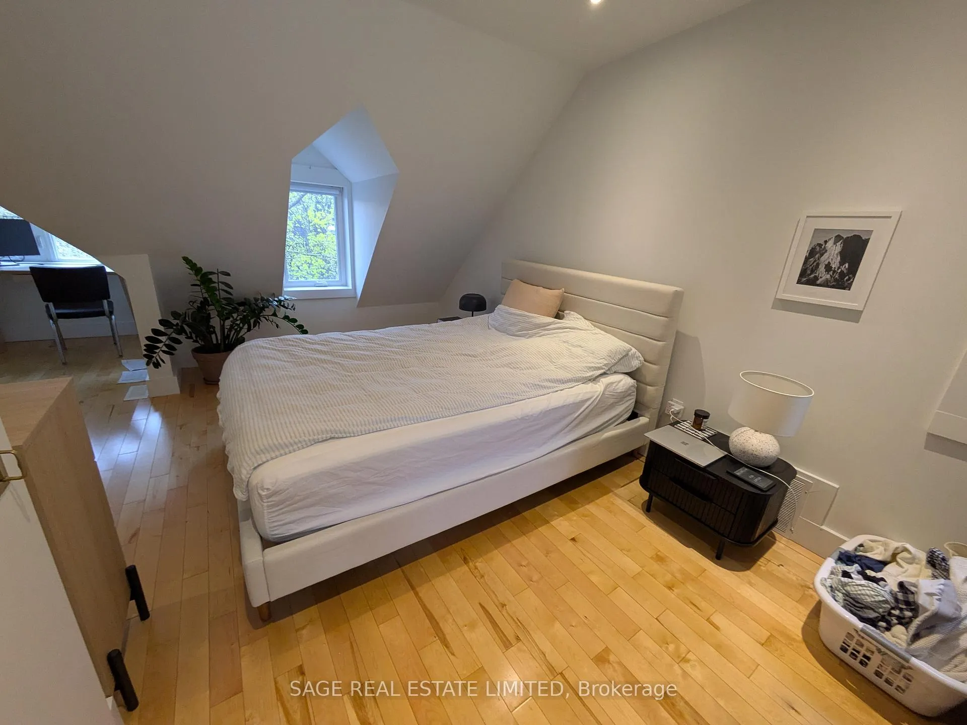 Photo 15 of Unit Upper, 108 Pearson Avenue, Toronto, Roncesvalles — HOMEH