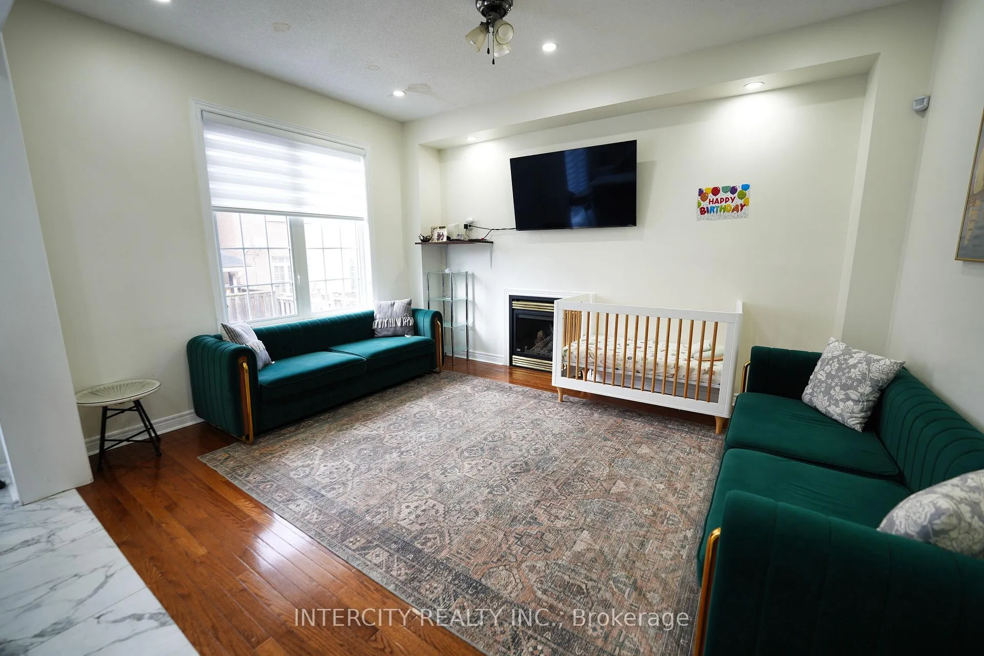 Photo 6 of 1 Pape Drive, Brampton, Sandringham-Wellington — HOMEH